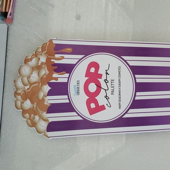 Sugary cosmetics Pop Color by Mary Geacoman - Picture 3 of 7